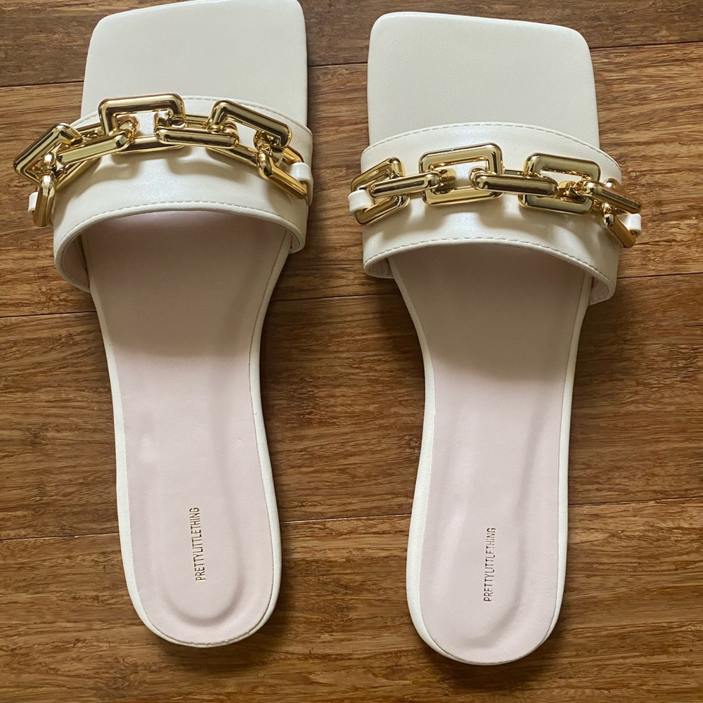 Chain link flat sandals